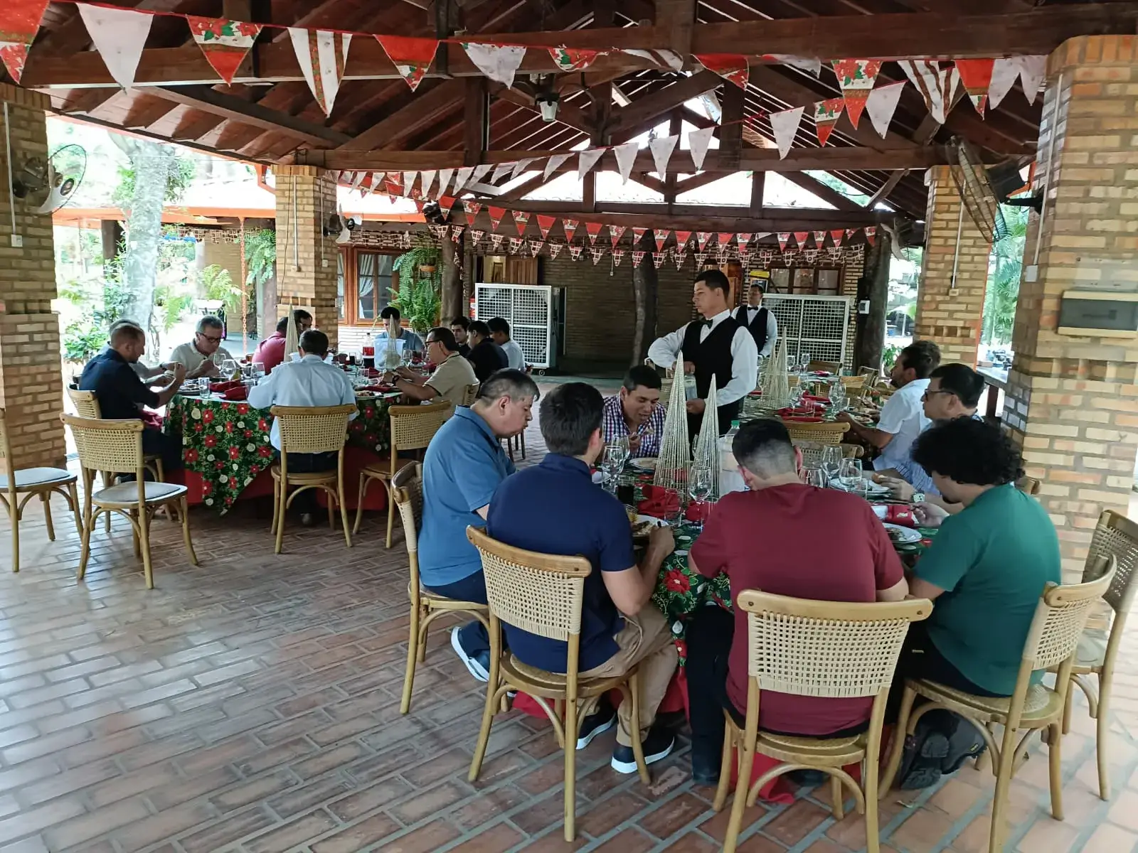Almuerzo de fin de año CIFOPAR